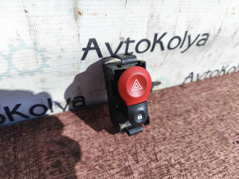 Кнопка аварийки Renault Kangoo 2008-2016 (252105246R) Ковель - зображення 1
