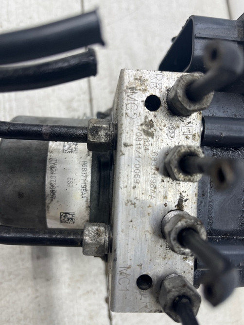 Блок abs Jeep Cherokee 2013-2019 68373855AA (Арт. 71989) Київ - зображення 8