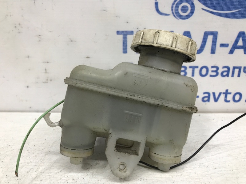 Бачок главного тормозного цилиндра Toyota Avensis T27 1.8 БЕНЗИН 2ZRFAE 2009 (б/у) Киев - изображение 1