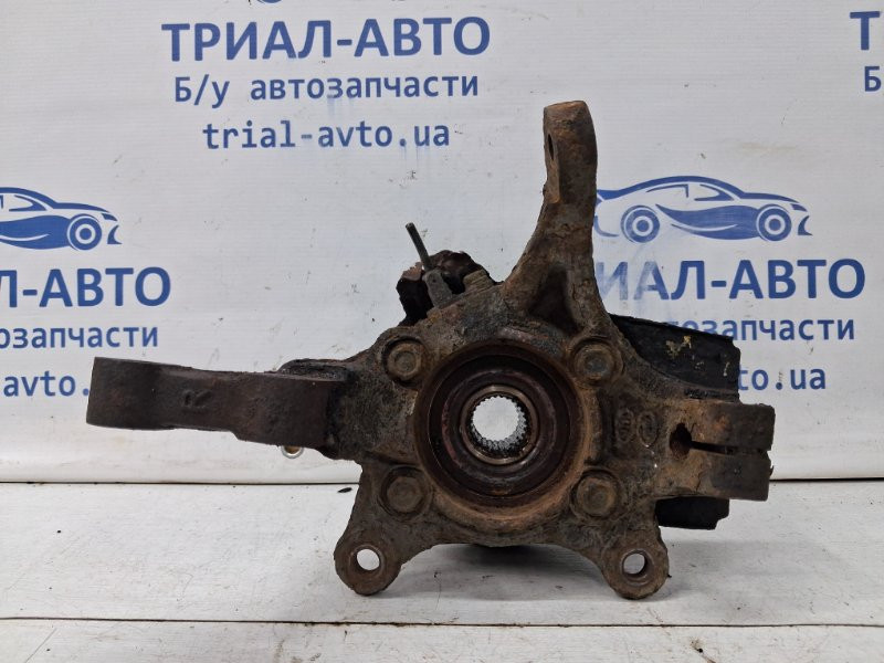 Кулак поворотный правый со ступицей Kia Ceed JD 1.6 DIESEL D4FB 2012 (б/у) Киев - изображение 1