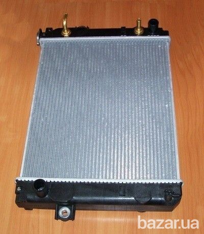 Погрузчик Камацу FD 30 . 2007 - Радиатор охлаждения " Шах " Київ - зображення 1