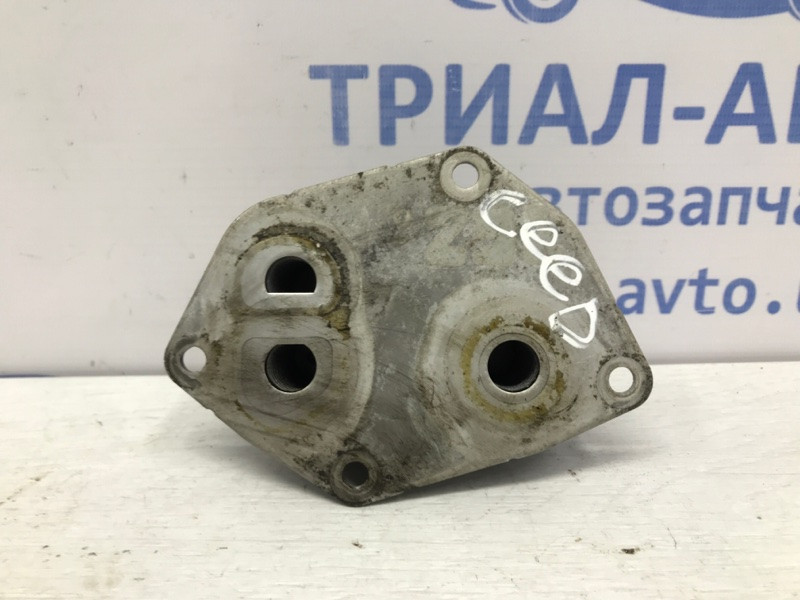 Радиатор масляный ДВС (теплообменник) Kia Ceed ED 1.6 DIESEL D4FB 2006 (б/у) Київ - зображення 2