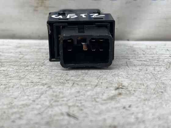 Кнопка стеклоподъемника Hyundai Getz 2002-2011 935801C010WK (Арт. 81113) Киев