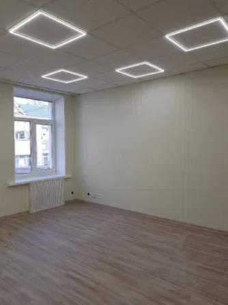 Дарниця метро,б-р Верховної Ради ,офіс 50м Киев