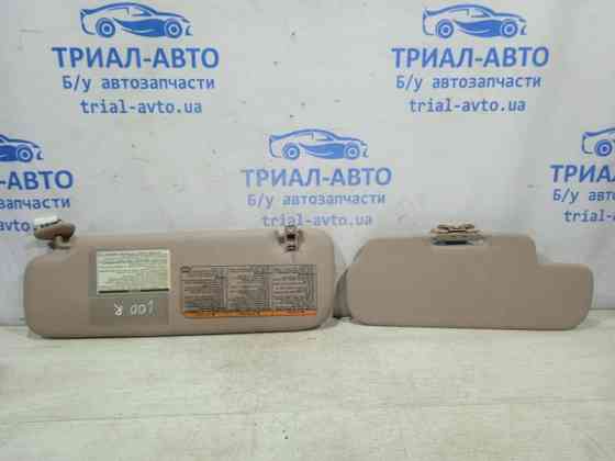 Козырек солнцезащитный правый Toyota Land Cruiser J100 1998 (б/у) Киев