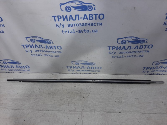 Молдинг стекла двери задний Toyota Avensis 2003-2009 7573020291 (Арт. 26523) Київ - зображення 1