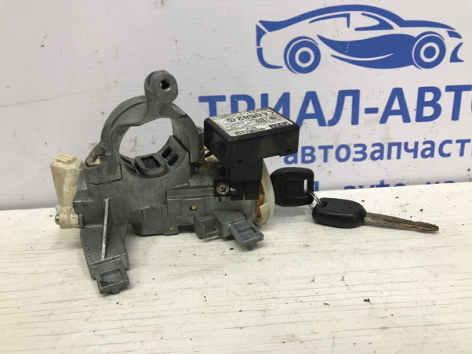 Замок зажигания Mitsubishi Lancer 9 1.6 БЕНЗИН 4G18 2003 (б/у) Київ - зображення 3