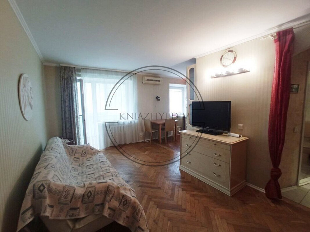 Продам 2-х. кому. в центрі на Антоновича. метро Палац України. Код: 21140883 Киев - изображение 1