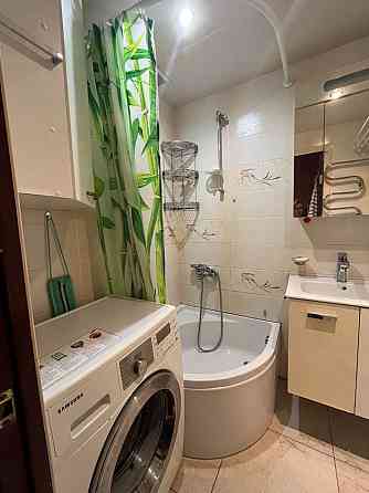 Трёшка в крыжановке 80м.кв. газ 2й этаж Одеса