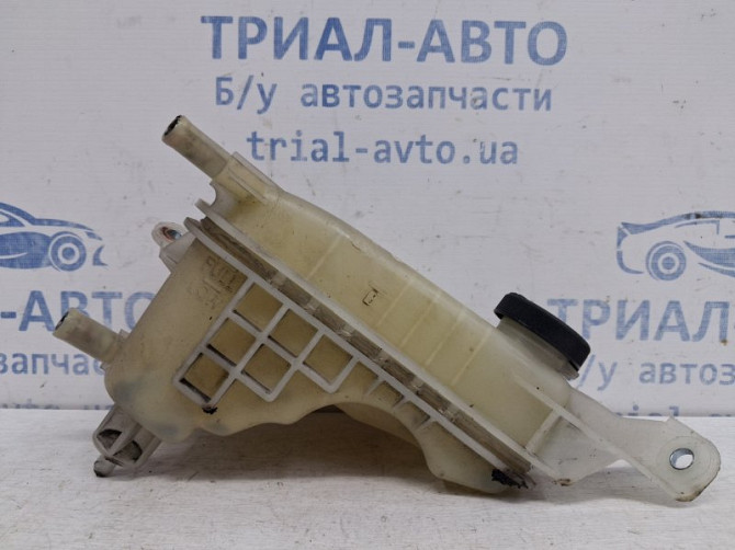 Бачок радиатора (расширительный) Toyota Auris E150 1.6 БЕНЗИН 1ZRFAE 2006 (б/у) Київ - зображення 1
