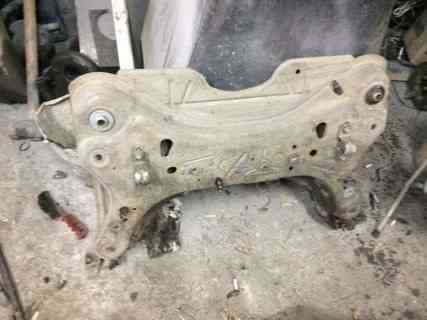 Б/у балка передняя Renault Laguna 2, 8200556226, 8200655147, 8200734588 Кропивницький