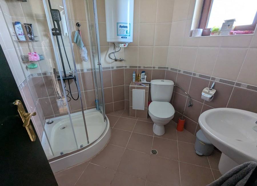 Большой дом в закрытом комплексе, в 200 м от моря, в г. Бяла Одеса - зображення 8