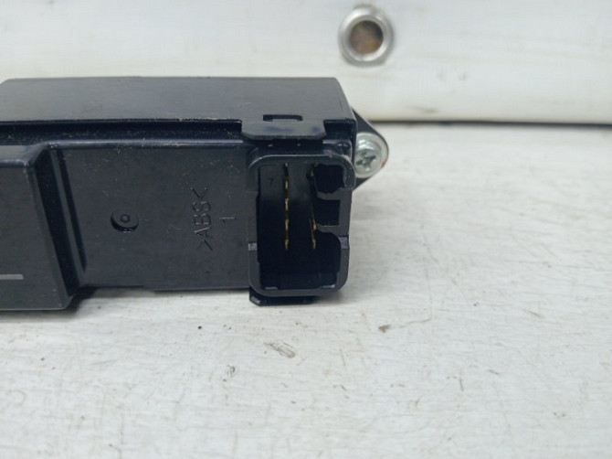 Кнопка стеклоподъемника Mitsubishi Lancer 2007-2017 8608A067 (Арт. 61319) Киев - изображение 3