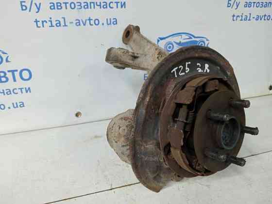 Цапфа задняя правая со ступицей Toyota Avensis T25 1.8 БЕНЗИН 1ZZFE 2002 (б/у) Київ