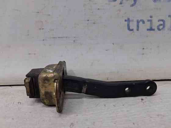 Ограничитель двери задний левый Mitsubishi Pajero Sport 1996-2008 MR503536 (Арт. 65573) Київ