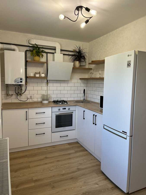 продажа 1-к квартира Новоград-Волынский, Великая Деражная, 50000 $  - зображення 1