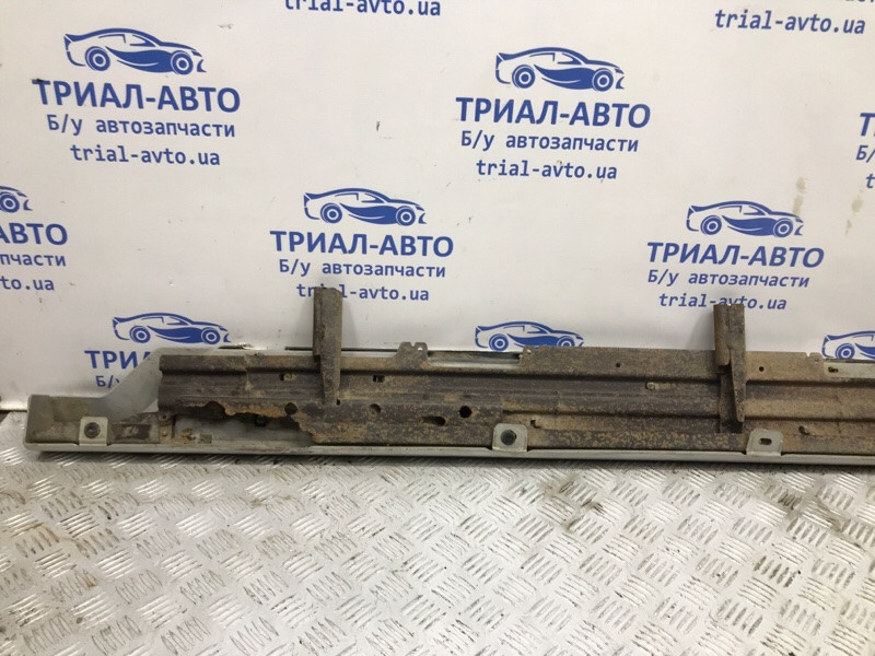 Подножка Mitsubishi Pajero Wagon 4 3.2 ДИЗЕЛЬ 4M41 2006 прав. (б/у) Київ - зображення 6