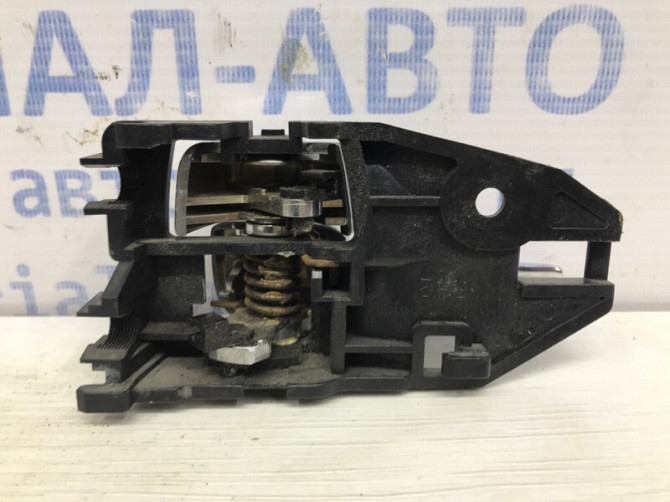 Ручка двери внутренняя правая Mitsubishi Outlander CU 2.4 БЕНЗИН 4G69 2003 (б/у) Київ - зображення 3