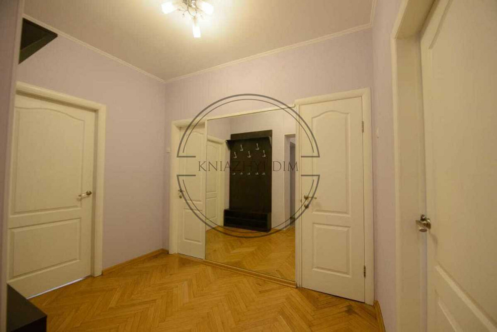 Отличная раздельная 3 к.кв. на Майдане Независимости. Код объекта: № 21123014 Киев - изображение 10