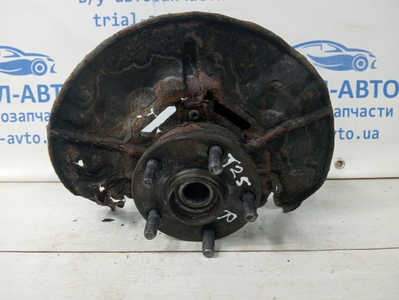 Кулак поворотный правый со ступицей Toyota Avensis T25 1.8 БЕНЗИН 1ZZFE 2002 (б/у) Киев - изображение 1