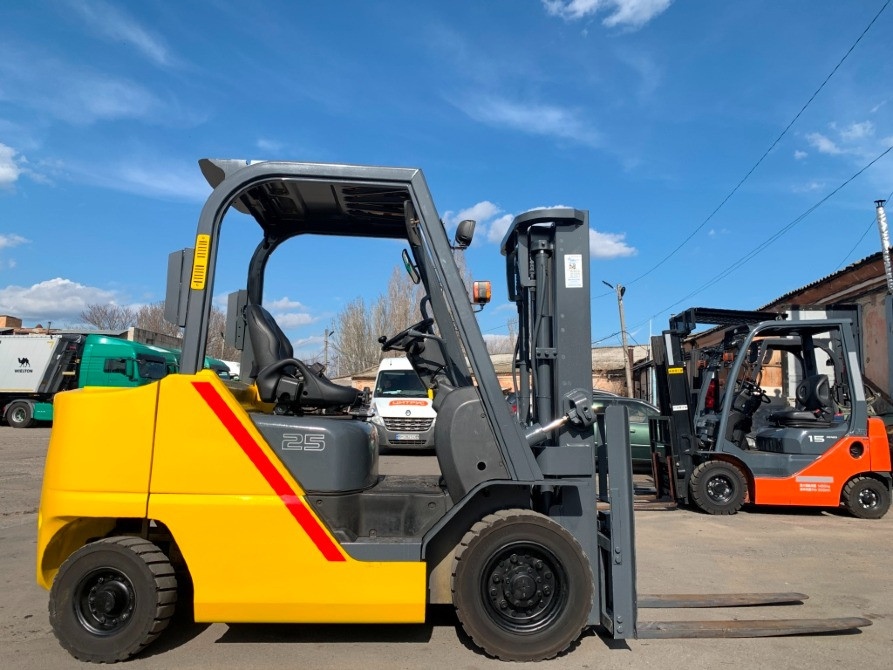 Вилочный автопогрузчик TCM (Nissan), 2017 года, с наработкой 7706 м/час. Модель: FHGE25T15. Николаев - изображение 5