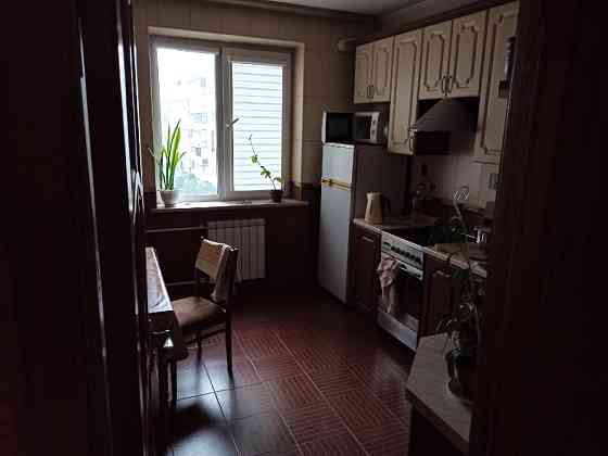 м.Минская 3мин.Без хозяев. Сдам комнату. Київ