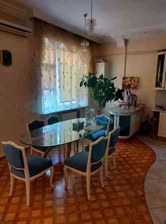 Здам. 3-к.кв. 4/8, Нагорка, пров. Євгена Коновальця 13 Дніпро