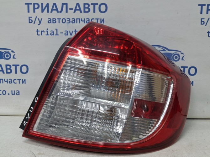 Фонарь задний внешний правый Suzuki SX4 1 2.0 БЕНЗИН J20A 2006 (б/у) Київ - зображення 1