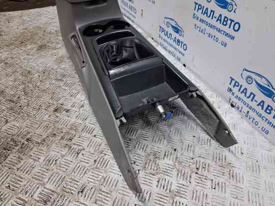 Подлокотник Kia Sorento BL 2.5 DIESEL D4CB 2002 (б/у) Киев