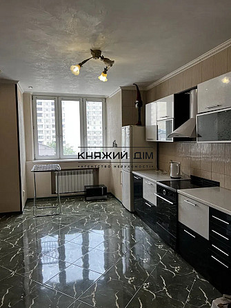Продаж 2-к квартири 88 м2, Срібнокільська 1, ЖК Корона Киев - изображение 2