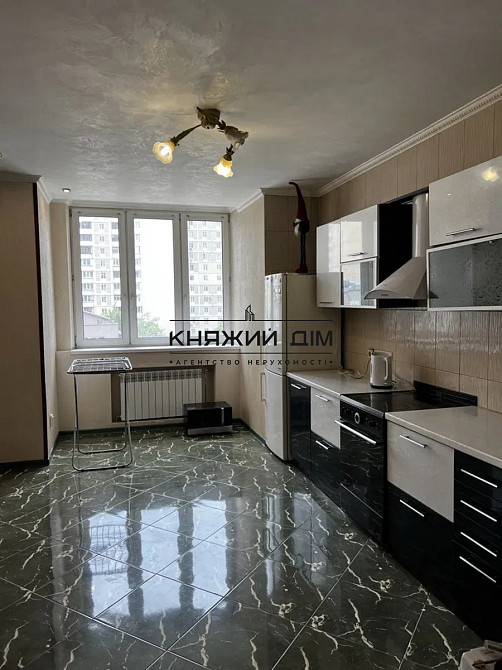 Продаж 2-к квартири 88 м2, Срібнокільська 1, ЖК Корона Київ - зображення 2