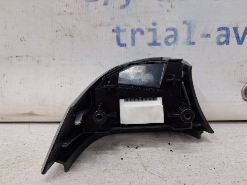 Кнопки руля SsangYong Korando C200 2.0 DIESEL D20DT 2010 (б/у) Киев - изображение 2