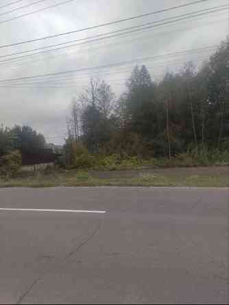 Зазим'я. Продам 11сот по вул. Деснянська, асфальт, забудовані сусіди Бровари