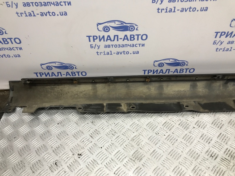 Накладка порога внешняя правая Toyota Avensis T25 1.8 БЕНЗИН 1ZZFE 2002 (б/у) Киев - изображение 5