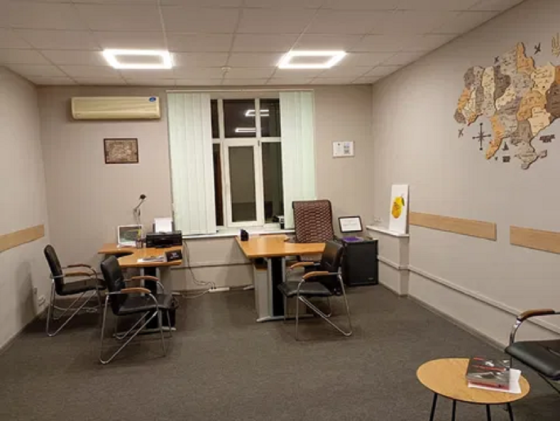 Печерська-Звіренецька метро,вул Дмитра Дорошенко(Чигорина)18 офіс 33м Киев