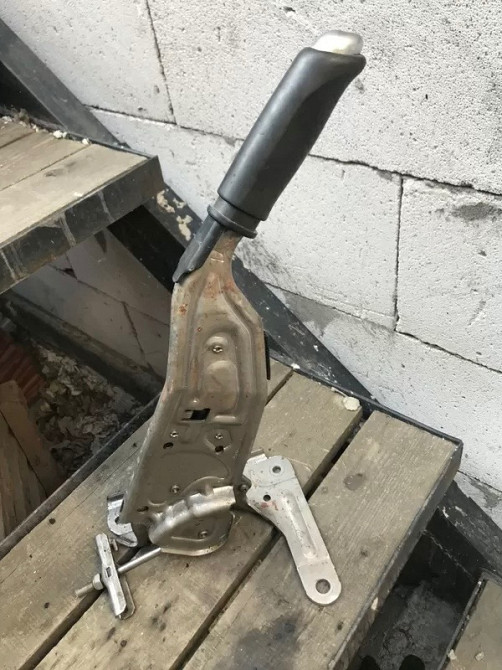 Б/у рычаг стояночного тормоза ручник Renault Megane 3, 360100005R Кропивницький - зображення 1