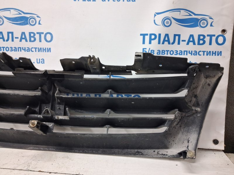 Решетка радиатора Mitsubishi Pajero Wagon 3 3.2 ДИЗЕЛЬ 4M41 1999 (б/у) Київ - зображення 9
