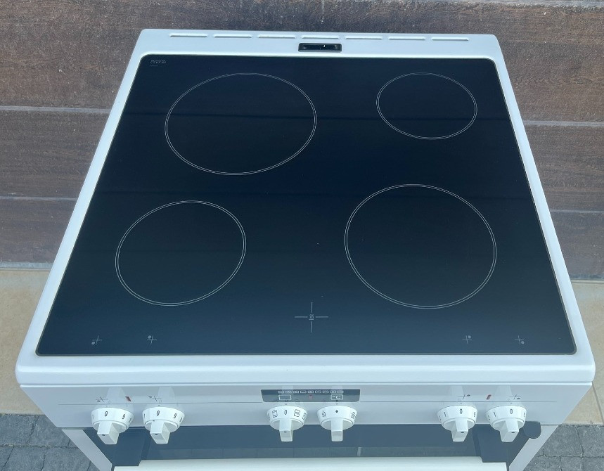 Плита електрична з духовкою Siemens 60х60х85 Бережани - зображення 2