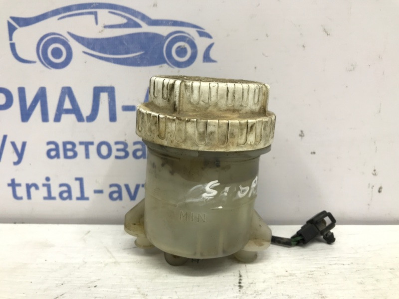 Бачок главного тормозного цилиндра Mitsubishi Pajero Sport K9 3.0 БЕНЗИН 6G72 1996 (б/у) Киев - изображение 1