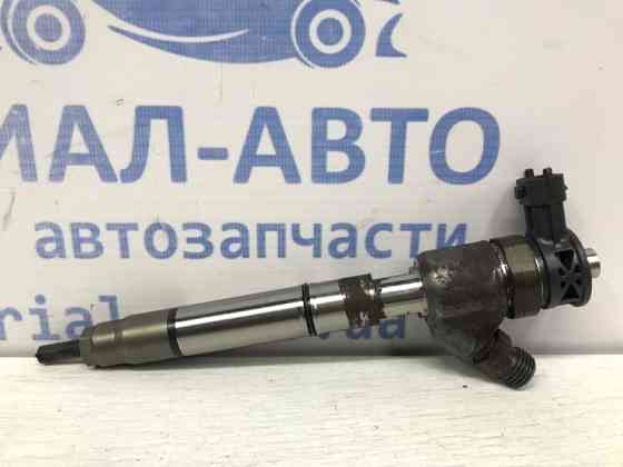Форсунка топливная Hyundai Tucson TL 1.7 DIESEL D4FD 2015 (б/у) Киев