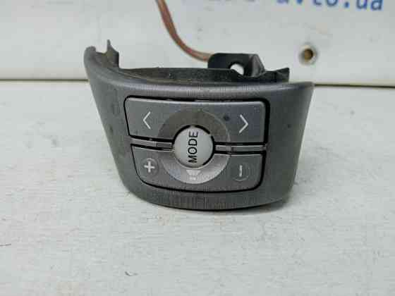 Кнопка руля Toyota RAV 4 2005-2016 8424742030 (Арт. 60532) Киев