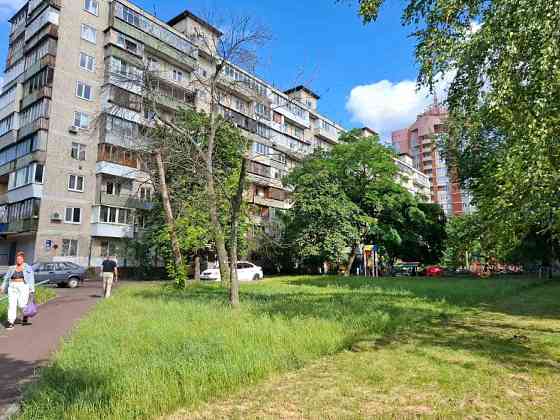Перший продаж квартирири по вулиці Курчатова Академіка, 22. Киев