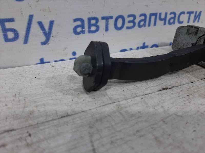 Ограничитель двери задний левый Toyota Avensis T27 1.8 БЕНЗИН 2ZRFAE 2009 (б/у) Київ - зображення 3