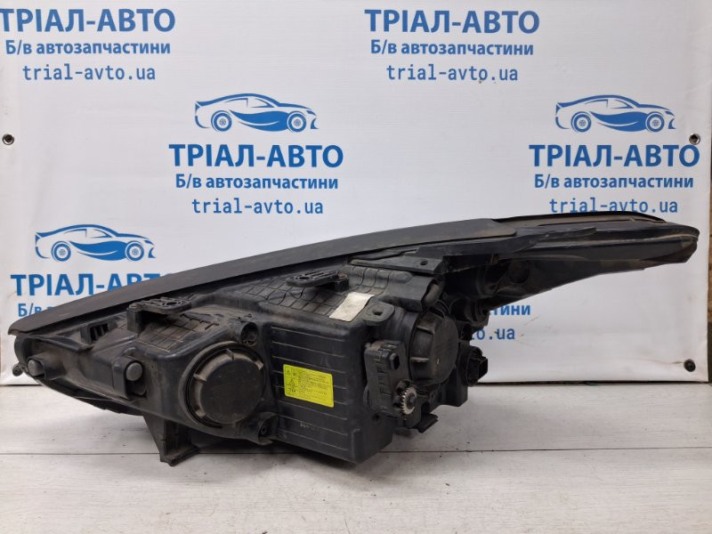 Фара правая Ксенон Hyundai Santa fe DM 2.2 DIESEL D4HB 2012 (б/у) Киев - изображение 4