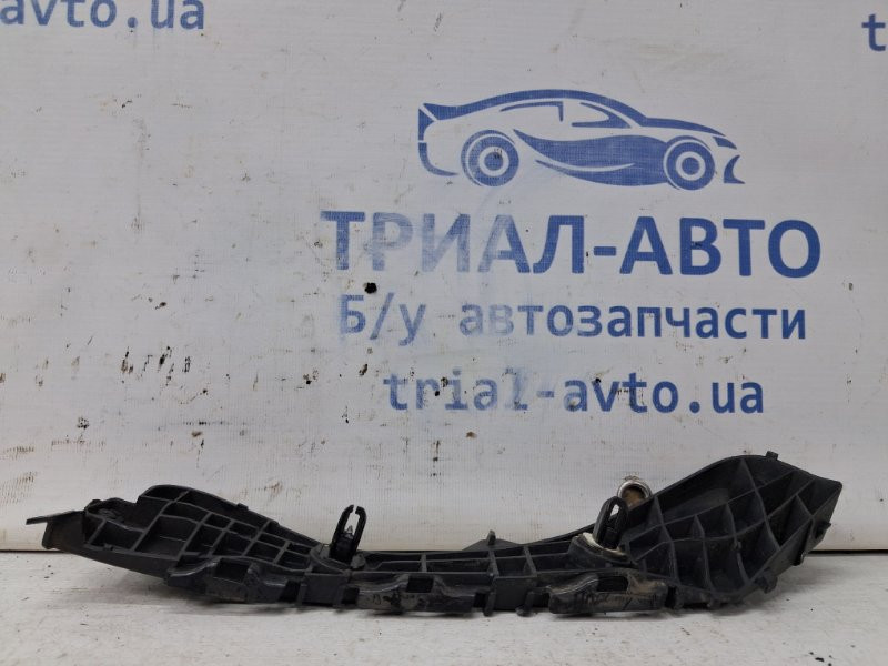 Кронштейн бампера передний левый Toyota Auris E150 1.6 БЕНЗИН 1ZRFAE 2006 (б/у) Київ - зображення 3