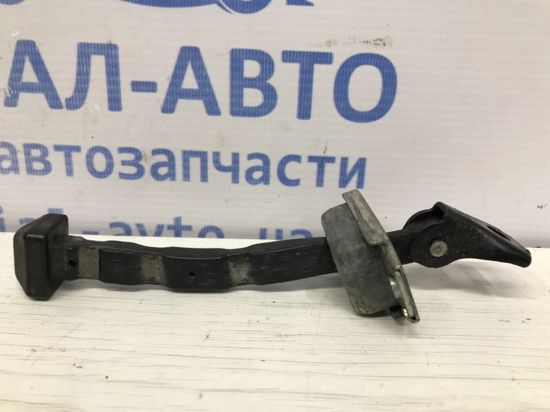 Ограничитель двери передний левый Mazda 3 BM 2.2 DIESEL 2013 (б/у) Киев - изображение 1