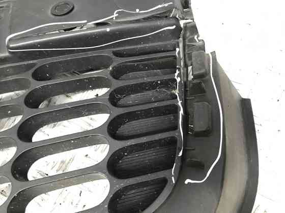 Решетка бампера центральная Mazda CX 7 ER 2.3 БЕНЗИН 	L3VDT 2006 (б/у) Київ