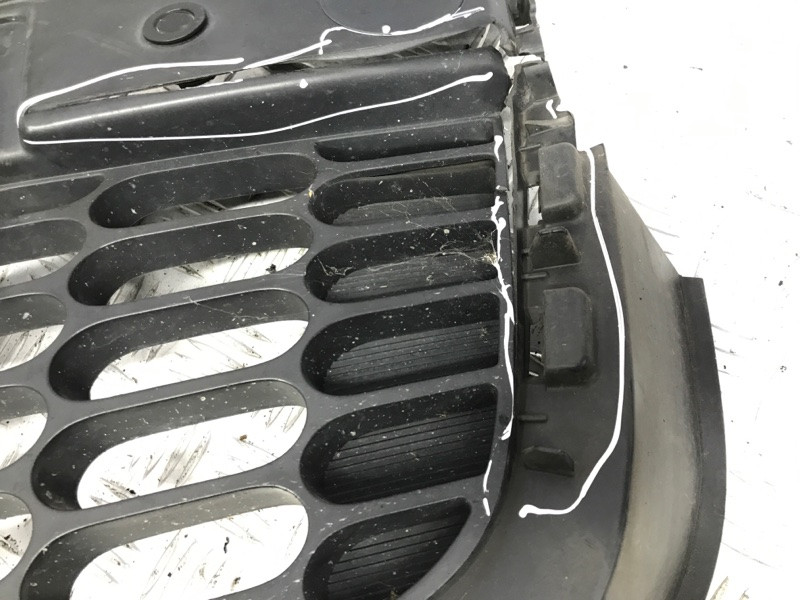 Решетка бампера центральная Mazda CX 7 ER 2.3 БЕНЗИН 	L3VDT 2006 (б/у) Київ - зображення 5