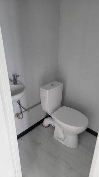 Офісно-складська будівля 240м2 біля Нової пошти просп. Повітряних сил Київ - зображення 6