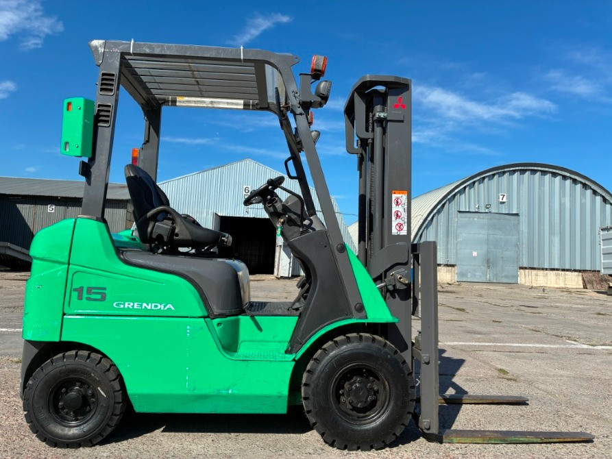 Дизельний навантажувач Mitsubishi KFD15T на нових пневмошинах, 2015 року. Номінальна вантажність 1,5 Одеса - зображення 5